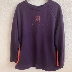 Nike Court Purple Long Sleeve Sweatshirt Large used good condition
